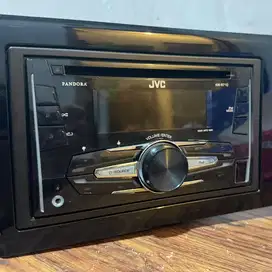 Jual Headunit JVC bekas Brio 2017 kondisi normal lengkap dengan frame