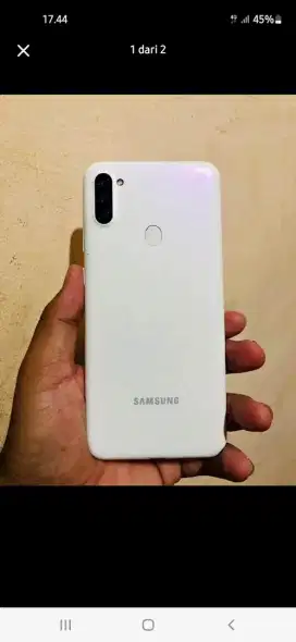 HP NORMAL MINUS CUMAN ADA TOMPEL 1 DOANG GAK GARUH  SAMA CASAN JUGA