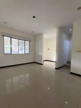 Rumah Minimalis 2 Lantai di Taman Kopo Indah 5 Bandung