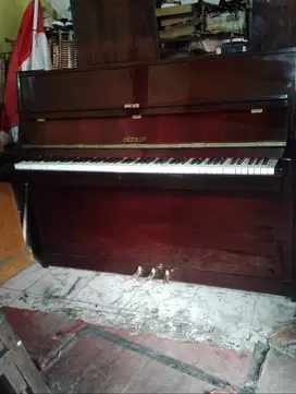 Piano Classic Petrof