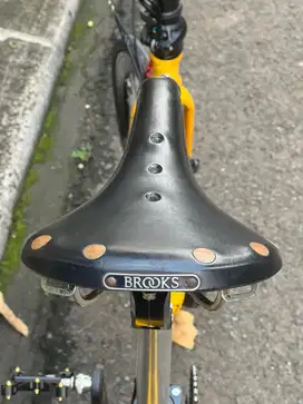 Saddle Brooks B17
