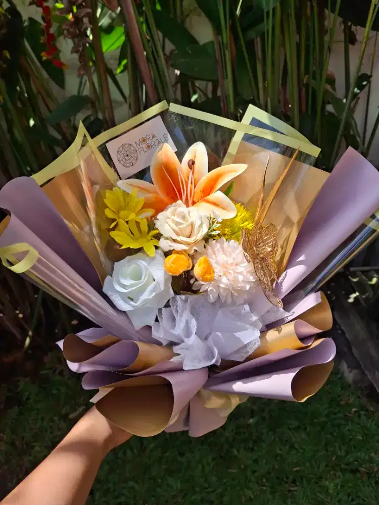 Mione Buket #2 (Buket Bunga Wisuda, Buket Lamaran)