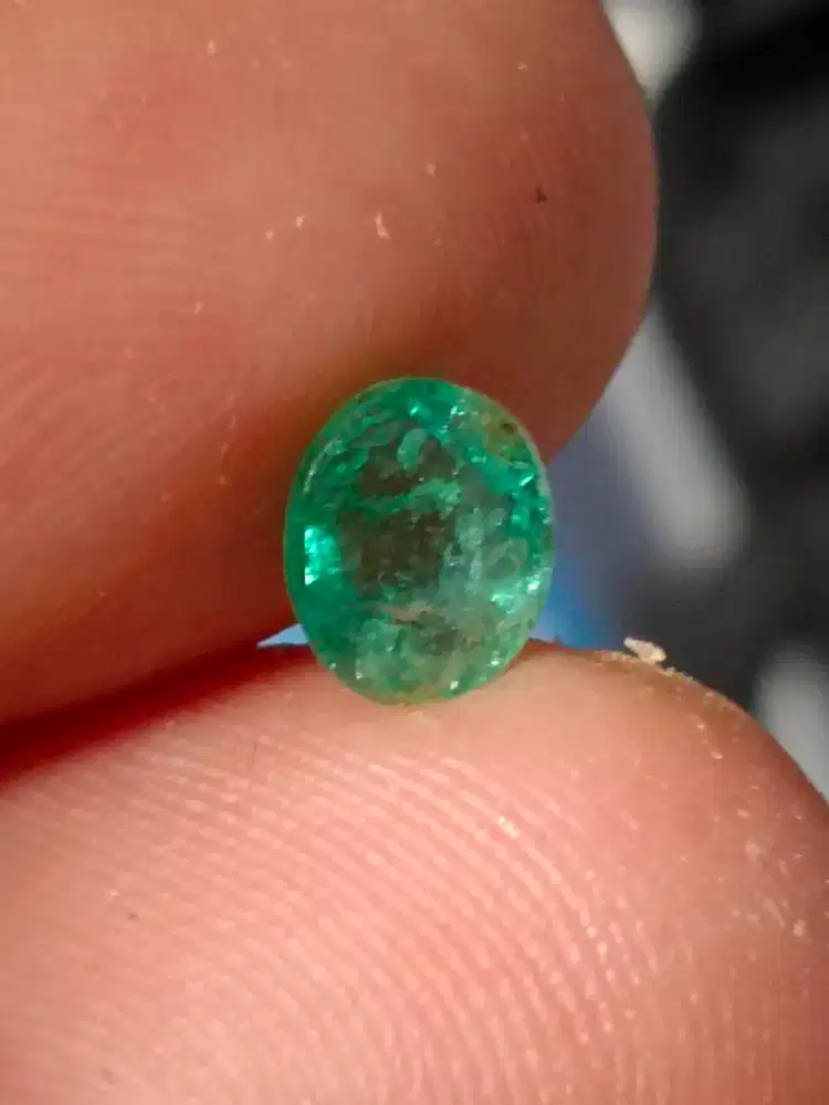NATURAL EMERALD BERYL (zamrud)