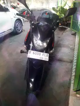 SUZUKI INAZUMA 250 CC