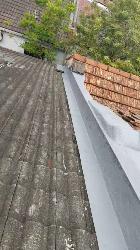 Tukang atap bocor