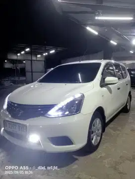 Nissan Grand livina 2013 Bensin