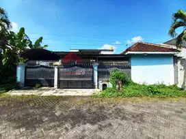 Rumah besar banyak kanar bekas kanyor dekat Kejaksaan