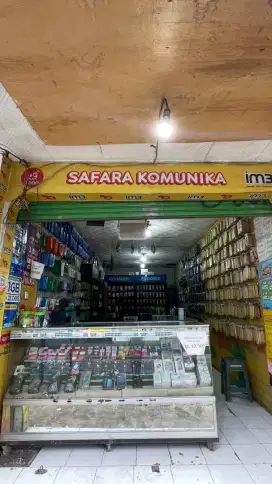 Dijual Etalase Konter beserta isinyaa
