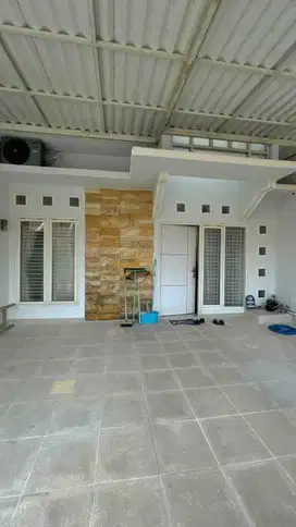 Disewakan rumah minimalisemi furnish di taman wisata regency 2 kt 1 km