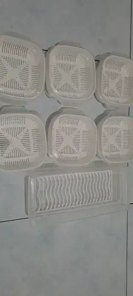 kotak penyimpanan makanan