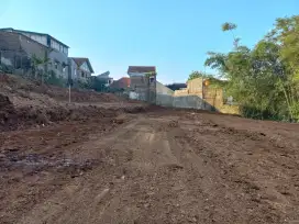 Tanah murah di karangrejo banyumanik jalan lebar 7m²