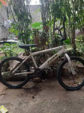 Sepeda BMX uk.20