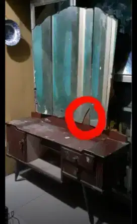 Lemari rias jengki jadul siap pakai