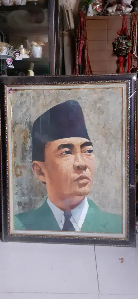 Lukisan semi palet Presiden Soekarno lengkap pigora
