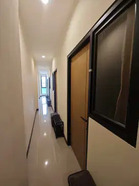 KOST AC TERLENGKAP MURAH dkt Angke Jembatan Besi Bandengan Season City