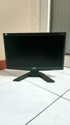 LCD acer 15 inch, Masih ok