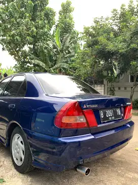 Mitsubishi Lancer 2000 Bensin