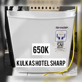 Kulkas hotel sharp