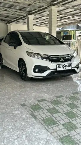 Jazz RS AT Low Km