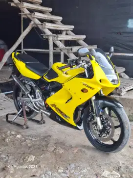 Ninja CBU ZX150 rr tahun 2005