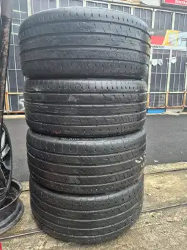 Ban copotan Range rover Continetal ultracontact UC6 275/40 R22..4pcs