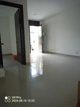 Rumah 2lantai semi furnish siap huni nyaman dan aman