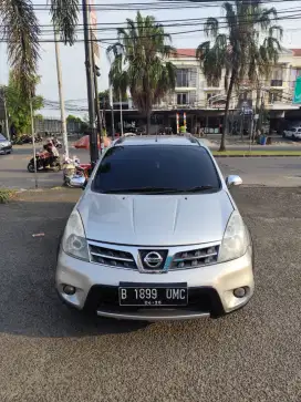 Nissan Grand Livina X Gear AT 2012