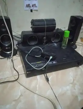 Speaker home theater merk LG