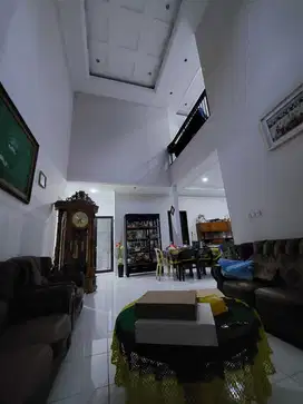 DIJUAL RUMAH 2 LANTAI KELAPA GADING TIMUR SIAP HUNI (DJ)
