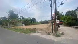 Tanah di jakal km 10 gentan dekat uii jalan damai