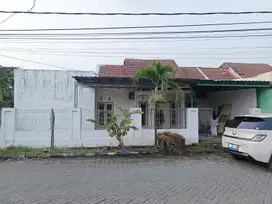 Dijual Rumah Hook + Tempat Usaha Strategis Surya Asri 2 Sukodono