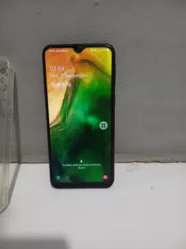 Samsung M20 3/32gb