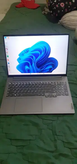 Lenovo IdeaPad 5 Pro 16IMH9 Intel(TM)Ultra 7 155H muluzz