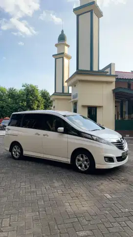 Mazda mobil apik an bolo