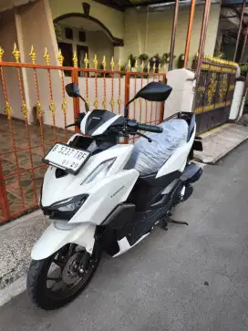 Bissmillah dijual motor Honda Vario 160cc 2024 istimewa.