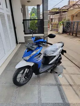Bissmillah dijual motor Honda beat like new 2021