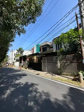 DIJUAL RUMAH SIGURA-GURA KOTA MALANG COCOK UNTUK KOST DEKAT KAMPUS UB