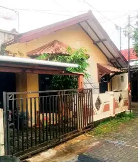 Murah dijual rumah siap huni lamper tengah manggis