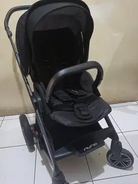Nuna Mixx 2 Caviar (Full Black)