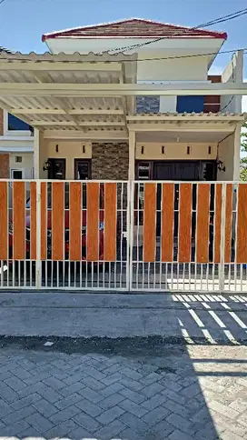 Rumah ready cantik murah Rungkut