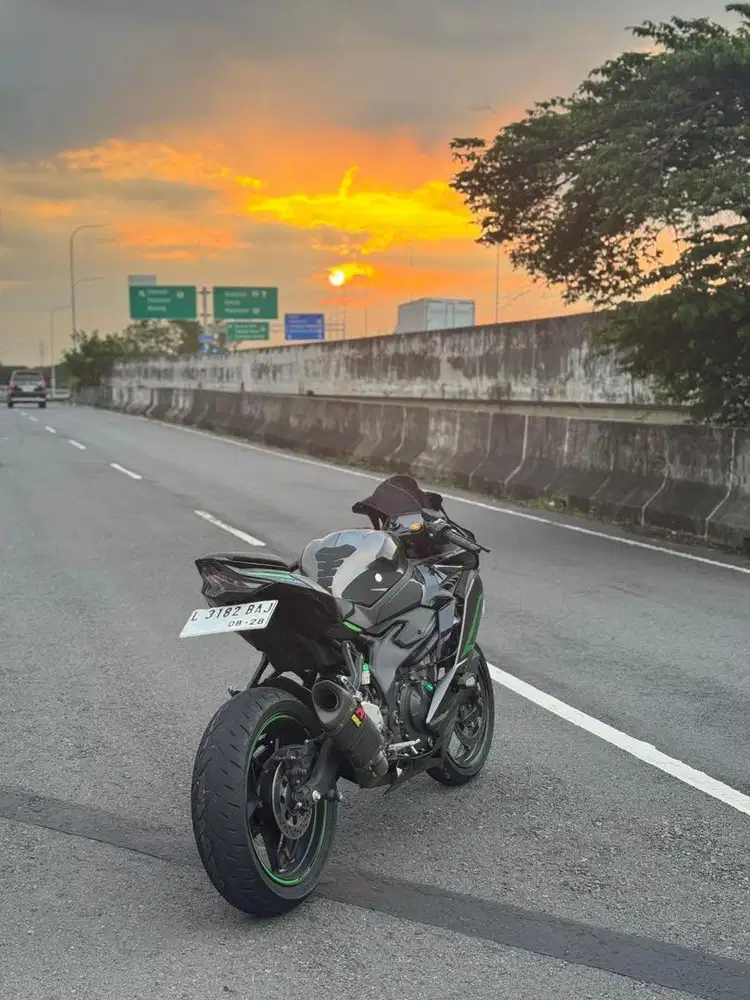 Kawasaki zx25r abs 2023