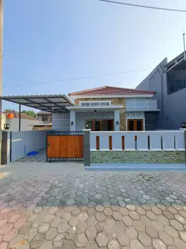 Rumah Strategis Dekat Polres Sleman Jl Magelang km 16
