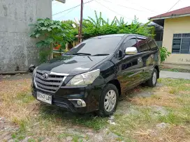 Kijang Innova G Grand Bensin 2014 Automatic