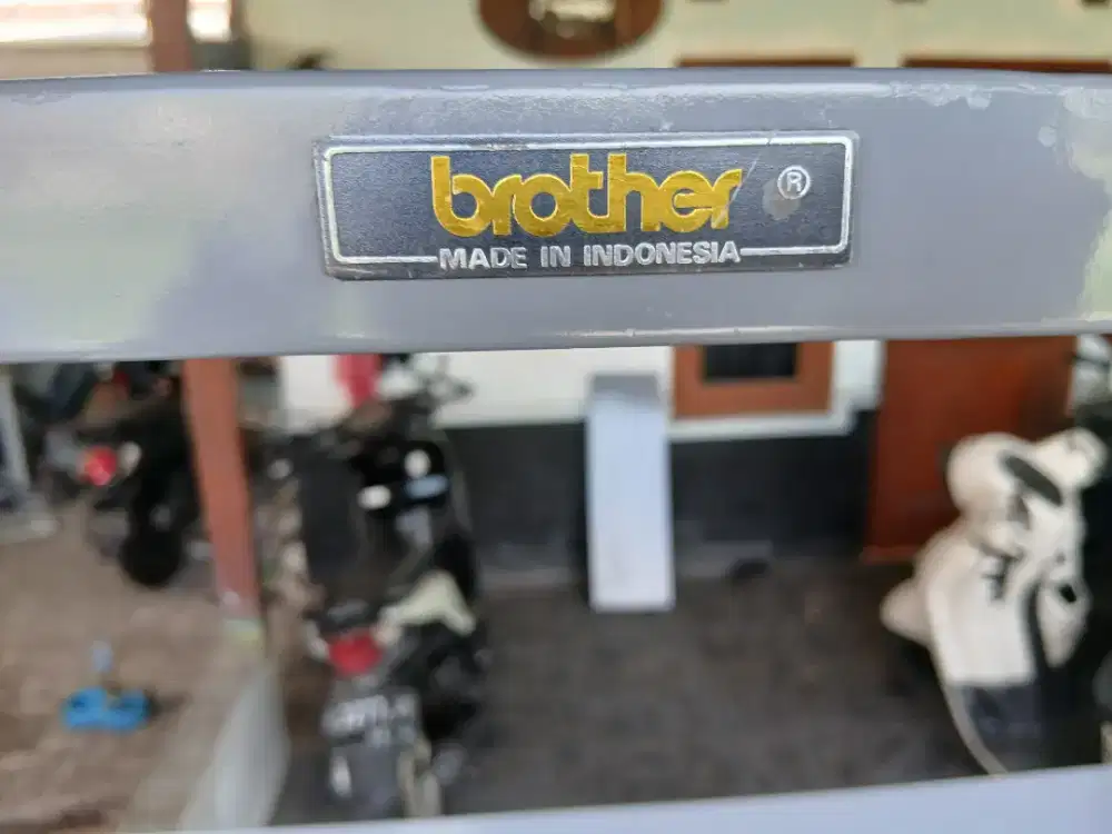 Rak buku rak besi serbaguna BROTHER B-902