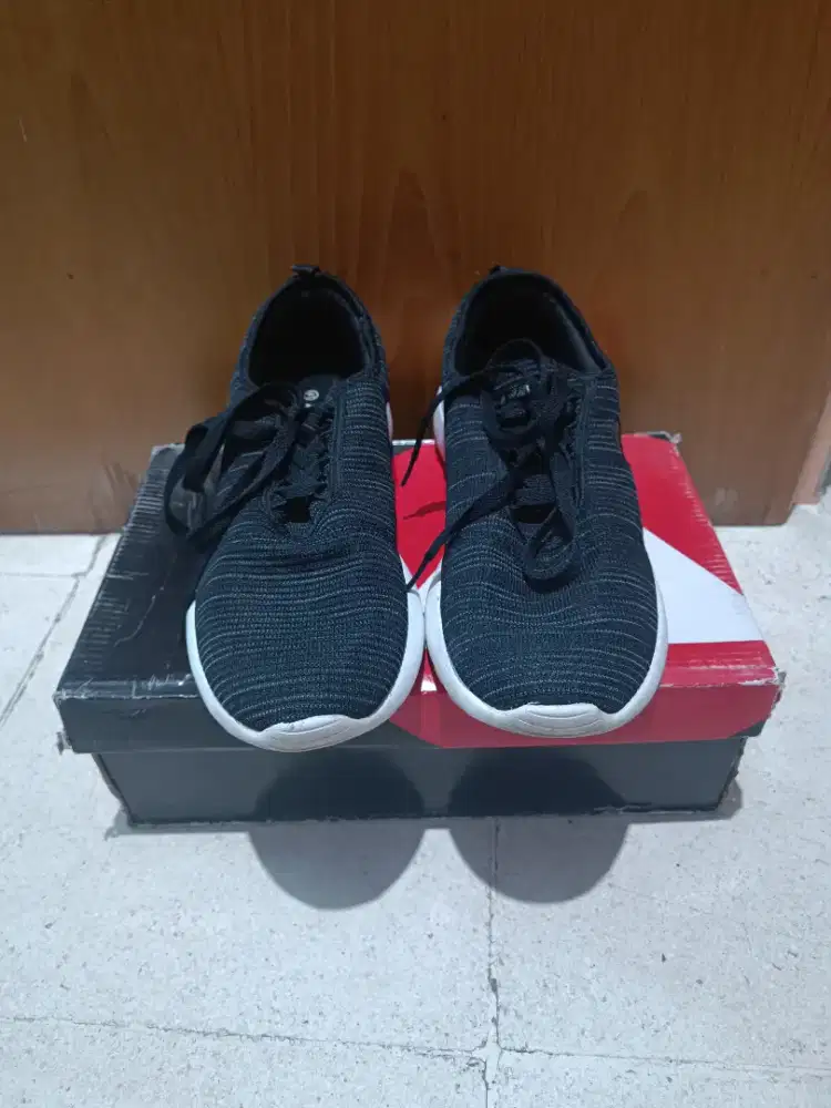 Sepatu tali airlwalk original (bekas rasa baru)
