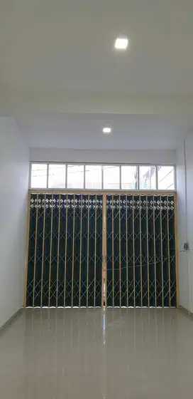 Disewakan ruko raya simokwagean petemon Surabaya