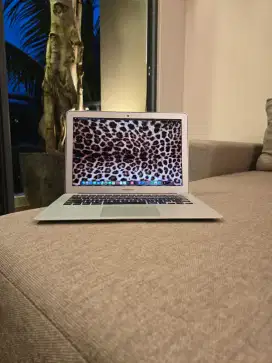 Macbook air 13 inch , 2015