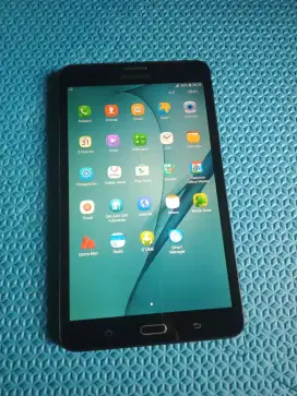 Tablet Samsung A 2016 minus tutup SIM aja GK ada