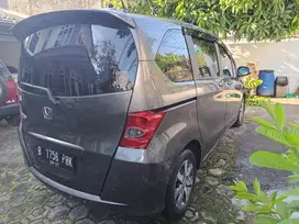 Honda Freed 2012 Bensin