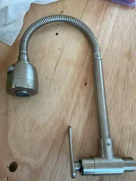 Kran Angsa Isco Fleksible Kepala Besar Kran Cuci Piring 1/2 Inch Isco